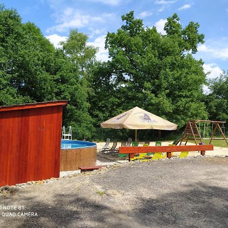 Apartmany Natalie Dvory nad Luznici 外观 照片