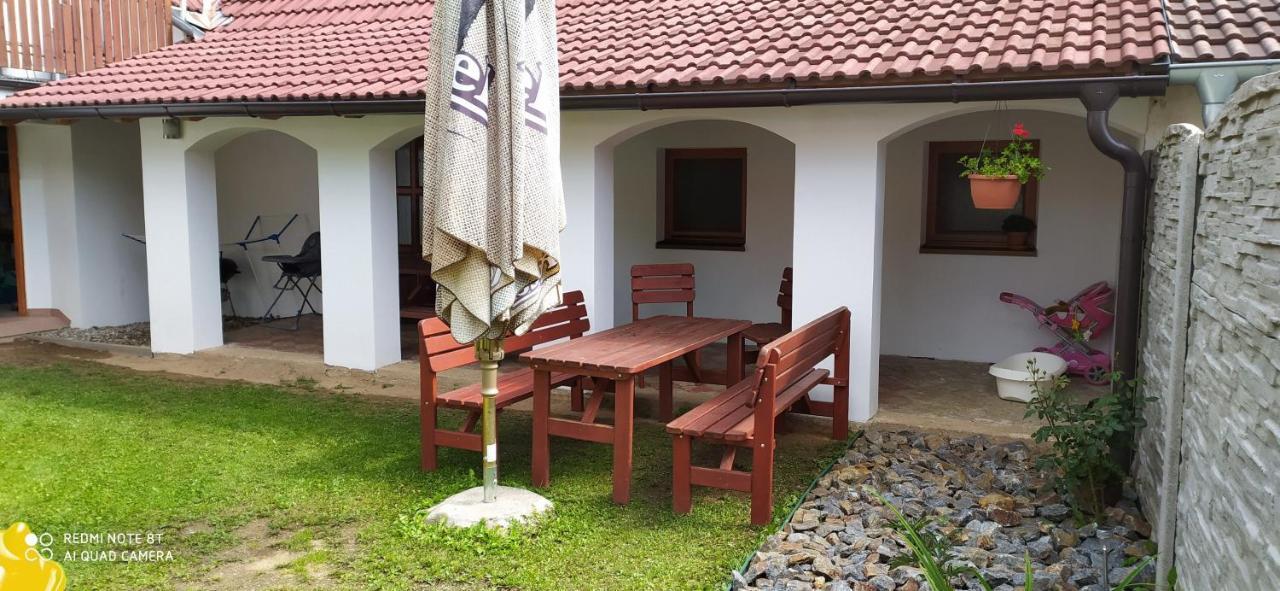 Apartmany Natalie Dvory nad Luznici 外观 照片